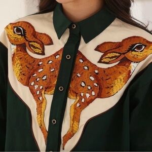 NWOT Embroidered Fawn Deer-Panel Button up long sleeve Shirt Womens M Dark Green